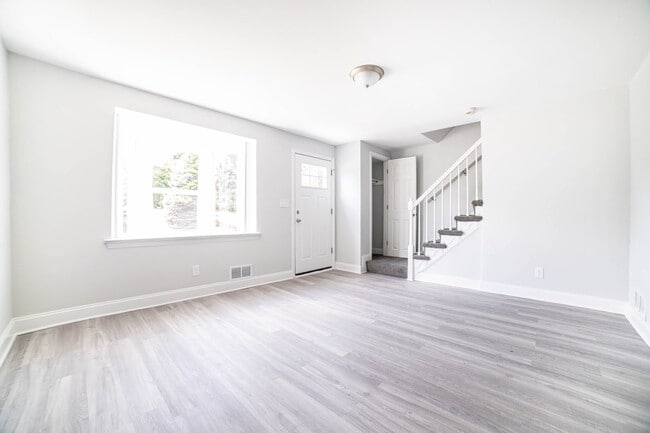 Building Photo - 7475 School Ave