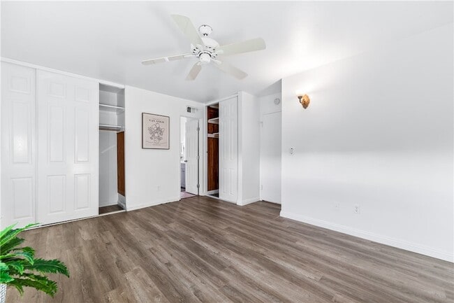 Building Photo - 6682 Alexandria Dr