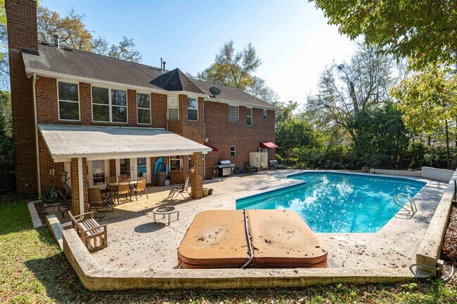 Building Photo - 491 Frank Shaw Rd