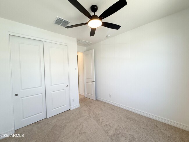 Building Photo - 17017 W Shangri La Rd