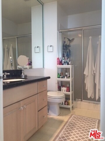 Master Bathroom - 927 21st St