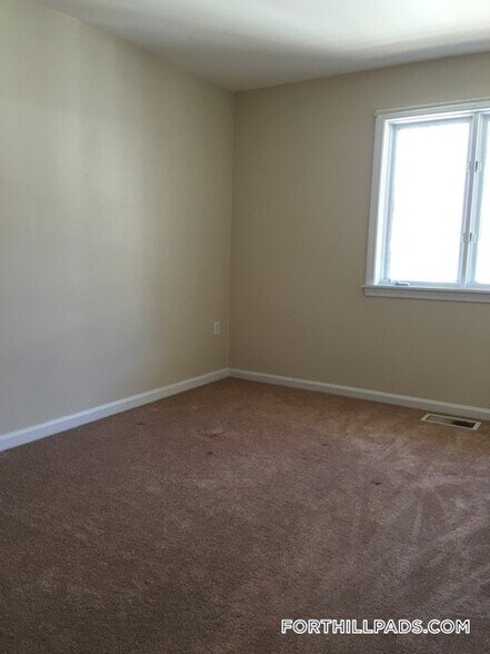 Building Photo - 66 St James St