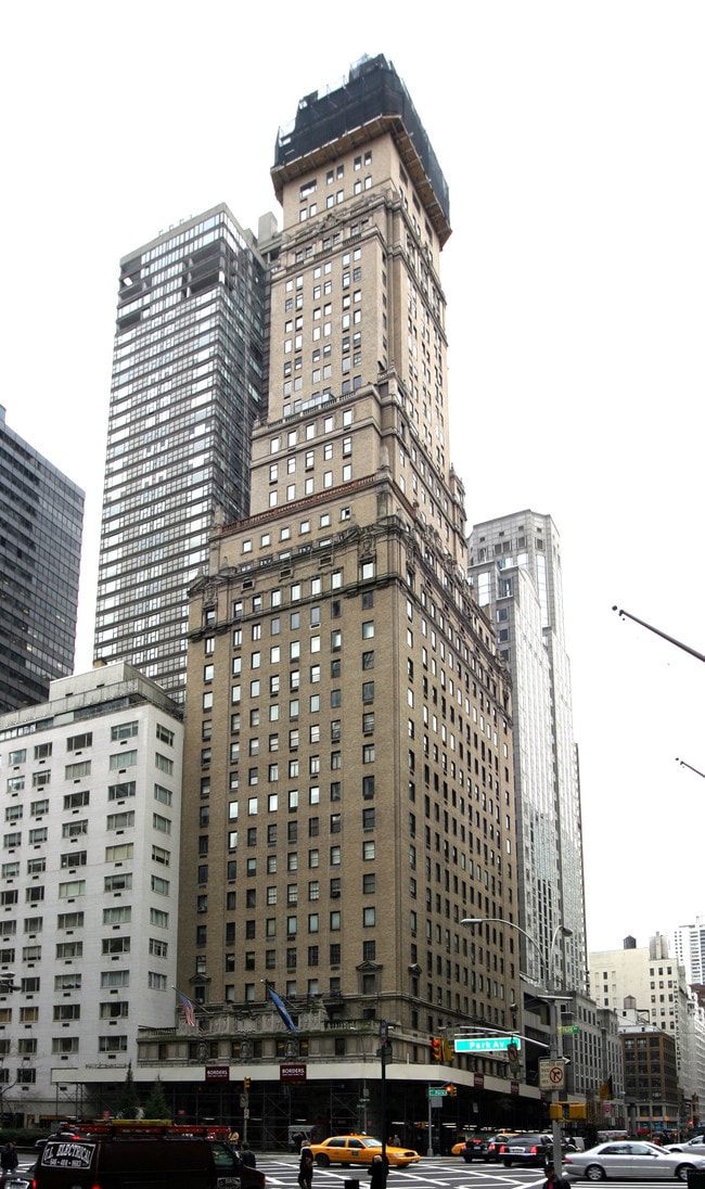 Building Photo - The Ritz Tower