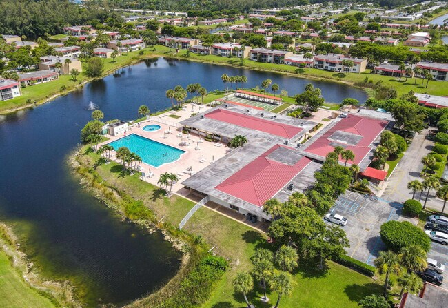 Building Photo - 157 Lake Anne Dr