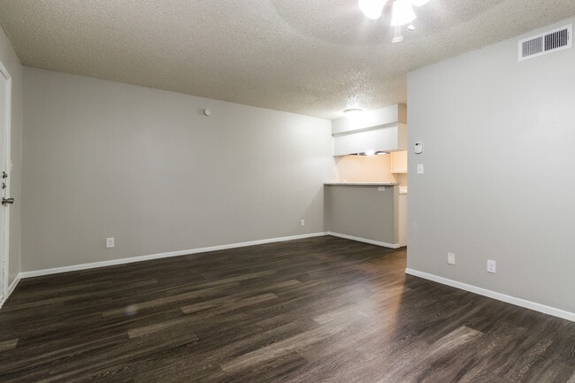 Interior Photo - Duval Court Apartments