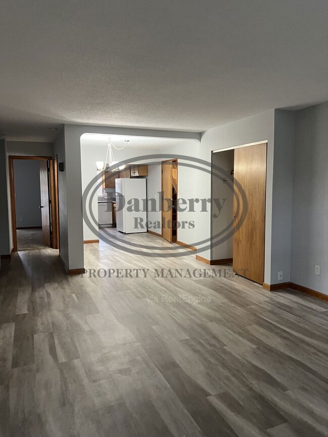 Building Photo - 4126 Newcastle Dr