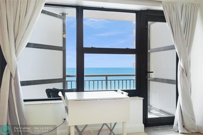 Building Photo - 3800 Galt Ocean Dr