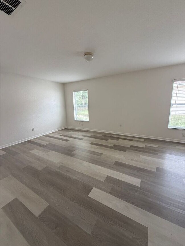 Building Photo - 8161 SW 128th Lp