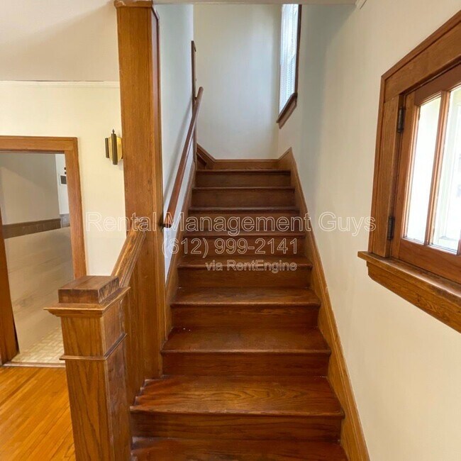 Building Photo - 3245 Russell Ave N