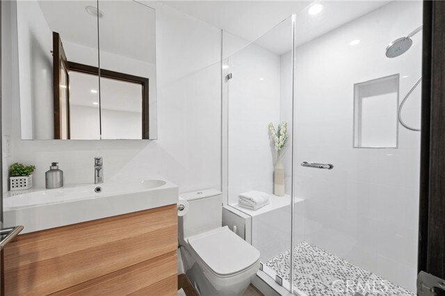 Building Photo - 4444 Canoga Ave