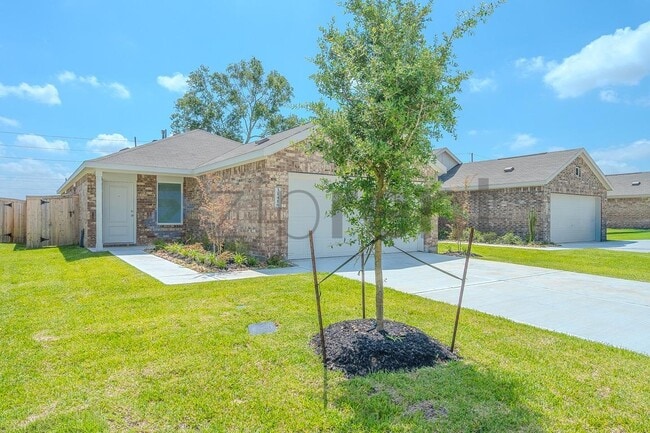 Building Photo - 31416 Pratola Serra Cir