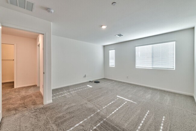 Building Photo - 12146 Scarlet Ember Rd