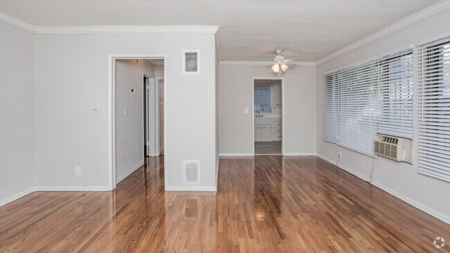 1BR, 1BA - 650 SF - Stanley Gardens