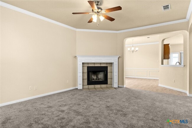 Building Photo - 118 Lone Shadow Dr