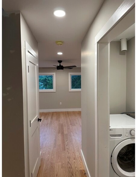 Building Photo - 180 N Winooski Ave