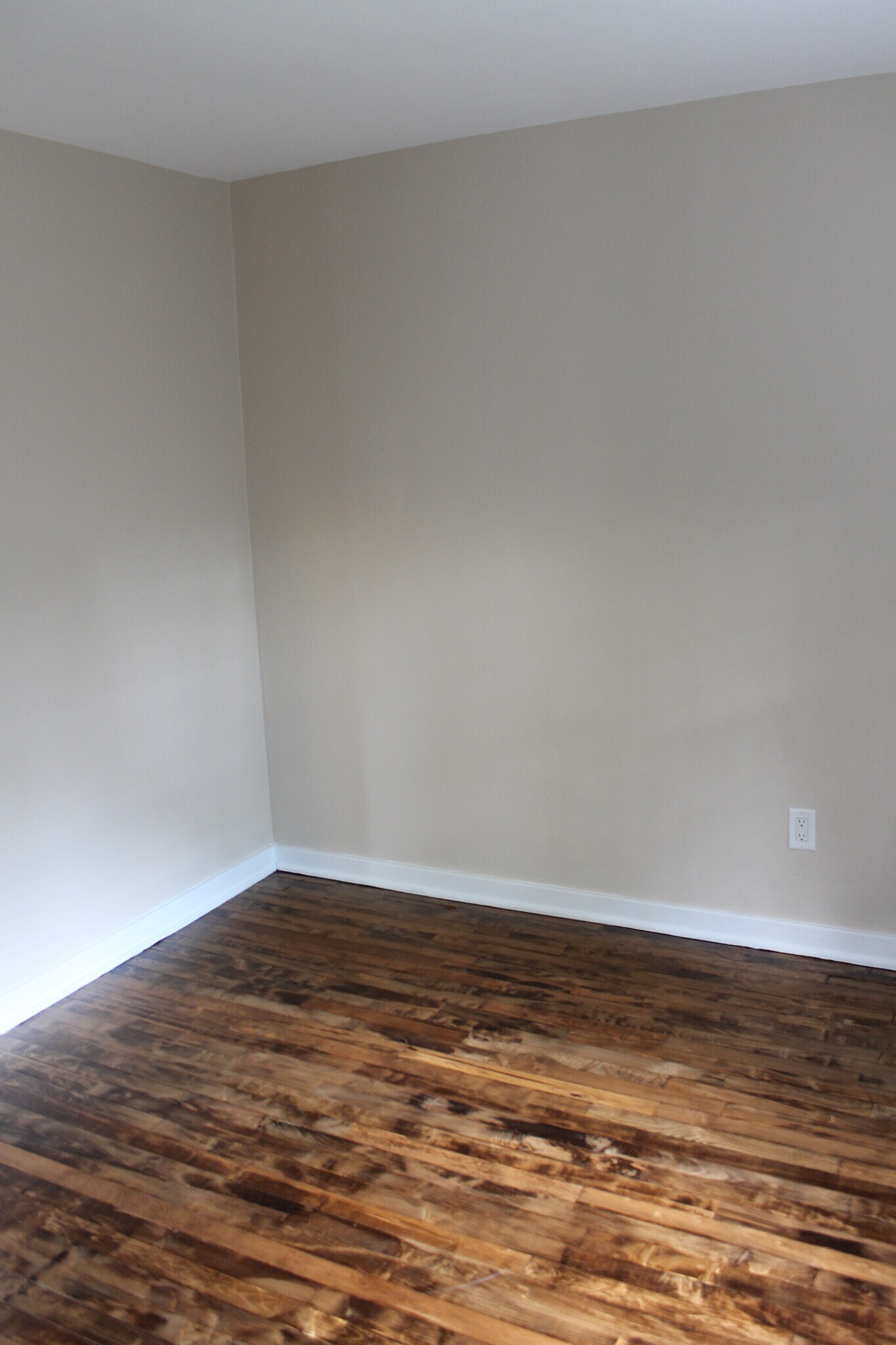 Building Photo - 300 Barclay Avenue