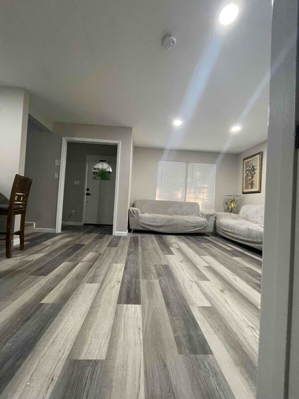 Building Photo - 1107 Basin St