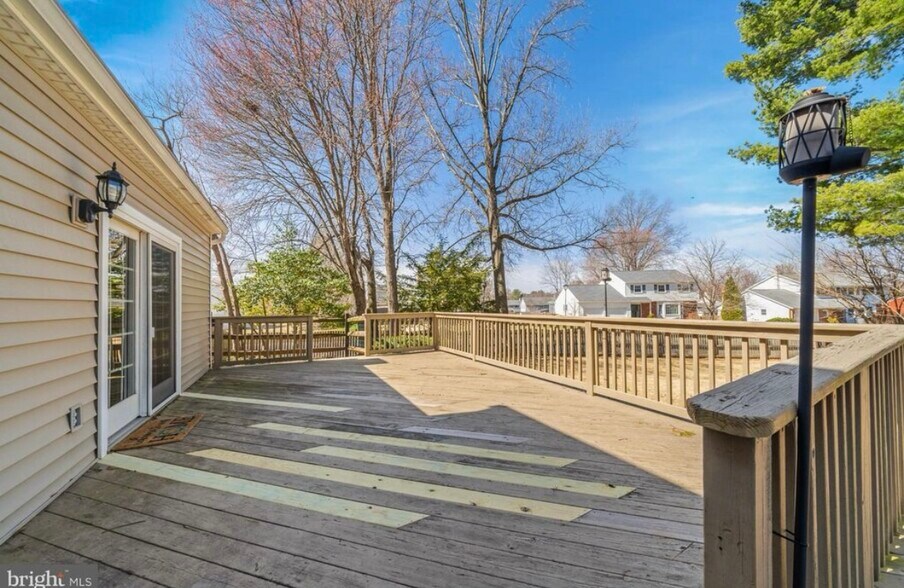 Building Photo - 716 Fiske Ln