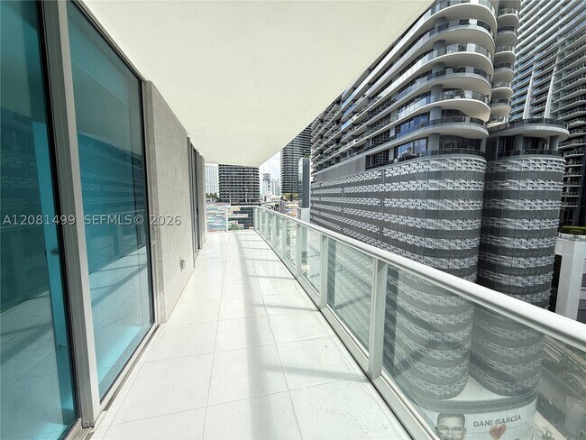 Building Photo - 1100 S Miami Ave