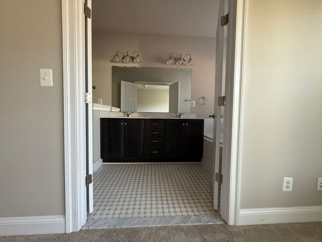 Building Photo - 2126 Avinity Loop