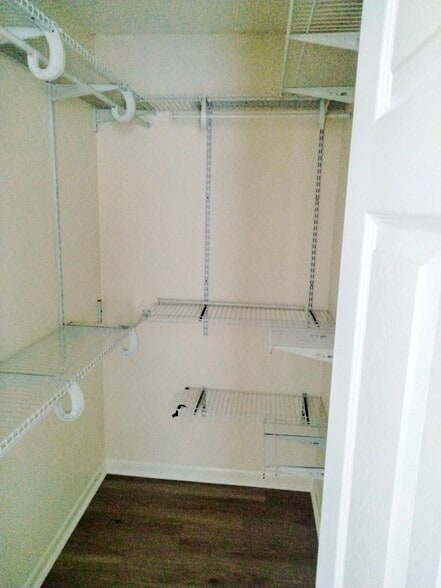 Building Photo - 4956 Sable Pine Cir