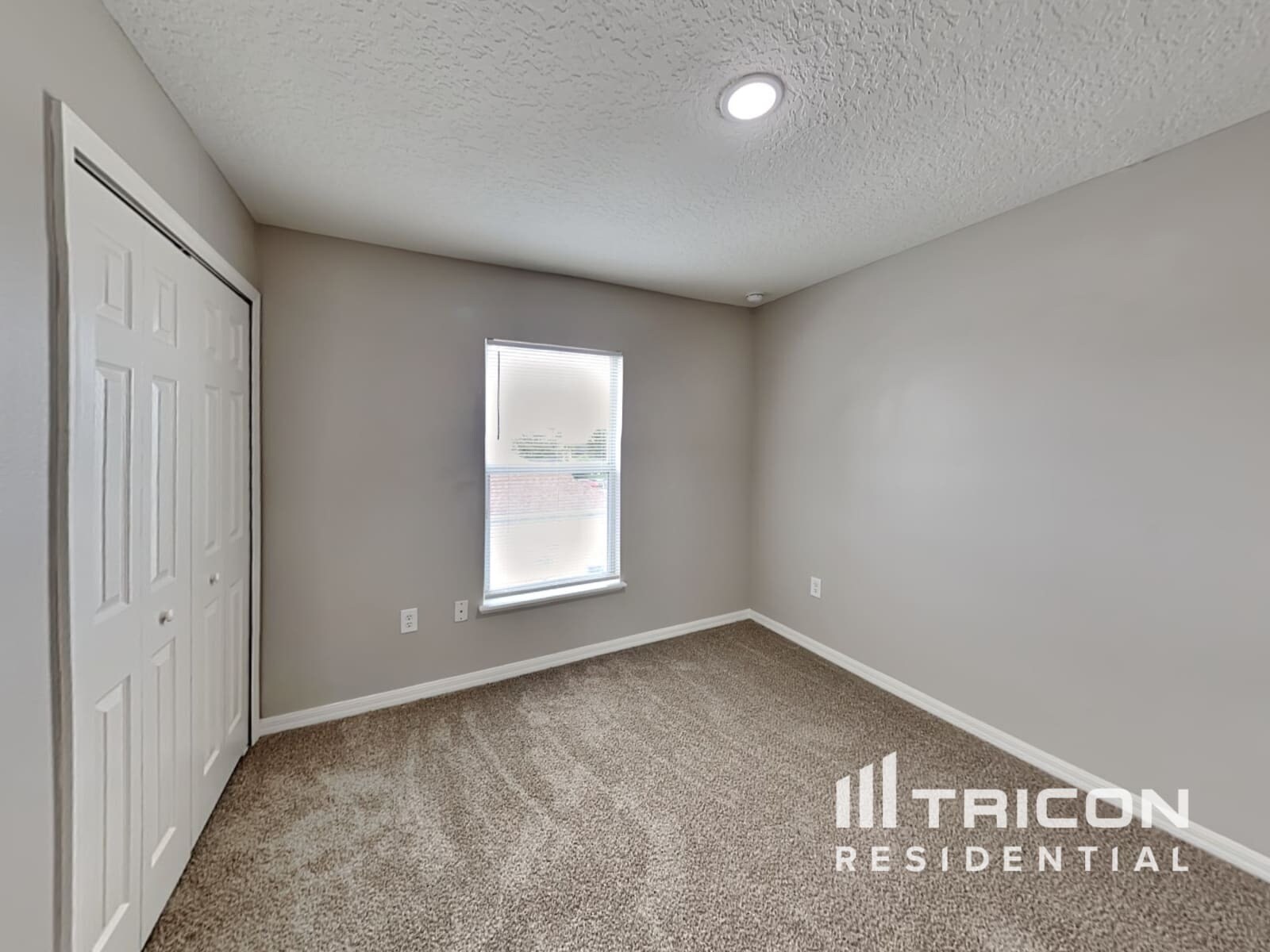 Building Photo - 1795 Sunset Ridge Dr