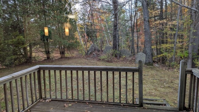 Building Photo - Spacious Three Bedroom Condo