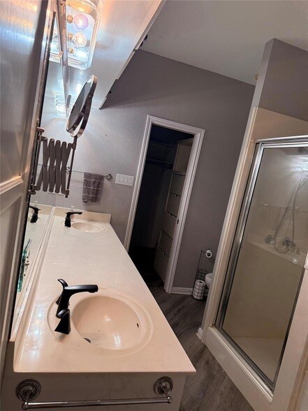 Building Photo - 5600 FM 1466
