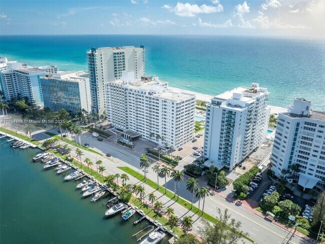 Building Photo - 5005 Collins Ave