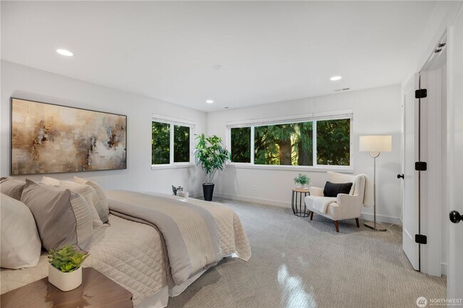 Building Photo - Modern Farmhouse Luxury in Coveted Matthews Beach Available NOW!