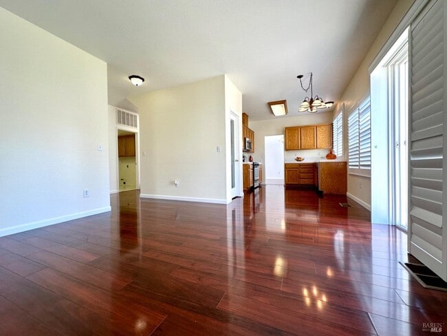Building Photo - 622 Stonehenge Dr