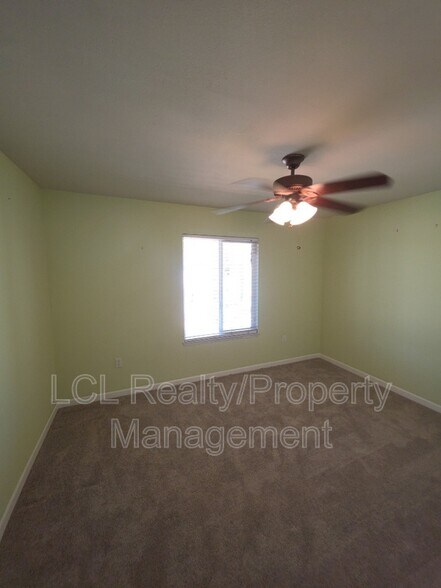 Building Photo - 27670 Boston Dr