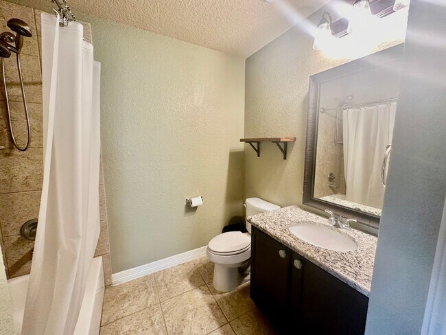 Building Photo - 1010 Bar Z Ranch