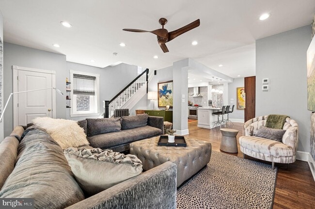 Building Photo - 217 Wayne Ave