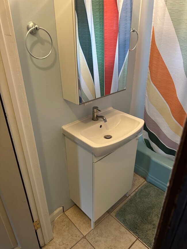 Building Photo - 7515 Melrose St