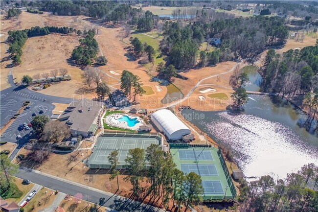 Building Photo - 2990 Summit Ridge