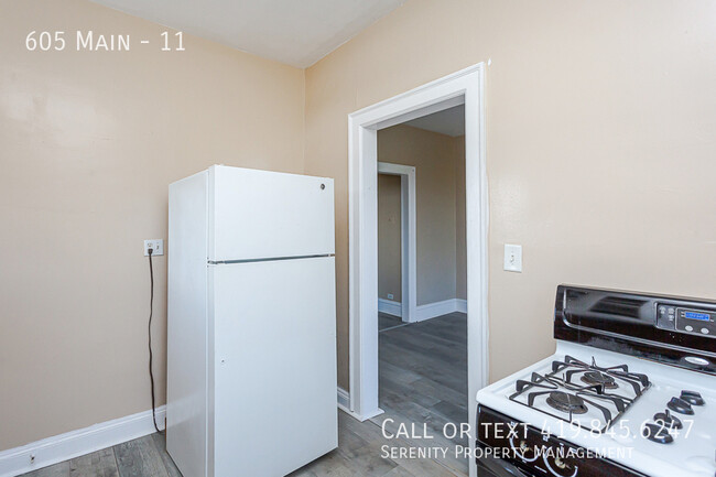 Building Photo - Charming One Bedroom Apartment - Apply Today!