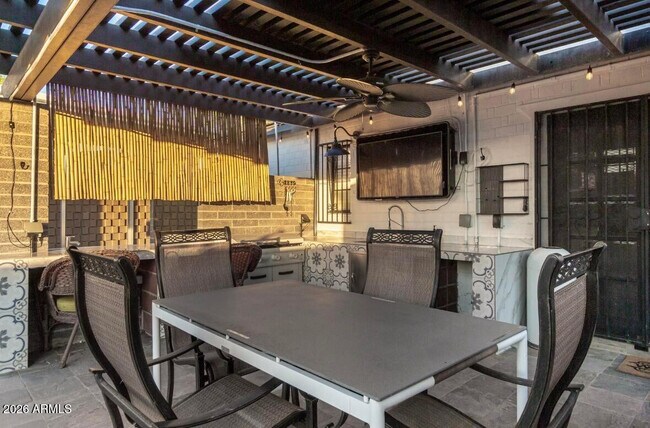 Building Photo - 1720 N Whittier Dr