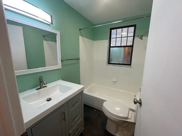 Building Photo - 120 Seward St