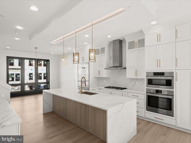 Building Photo - 14920 Dispatch St