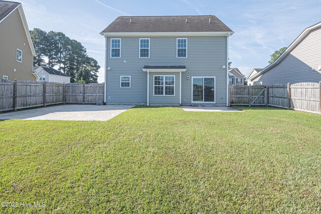 Building Photo - 808 Jade Ln