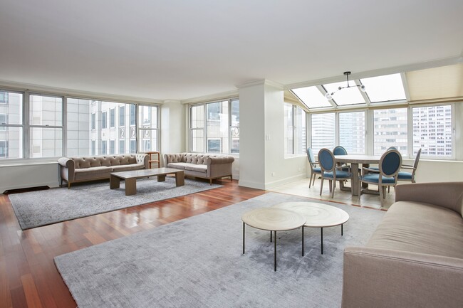 Primary Photo - 117 E 57th St