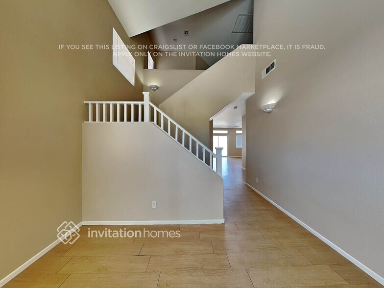 Building Photo - 2338 Crooked Creek Ave