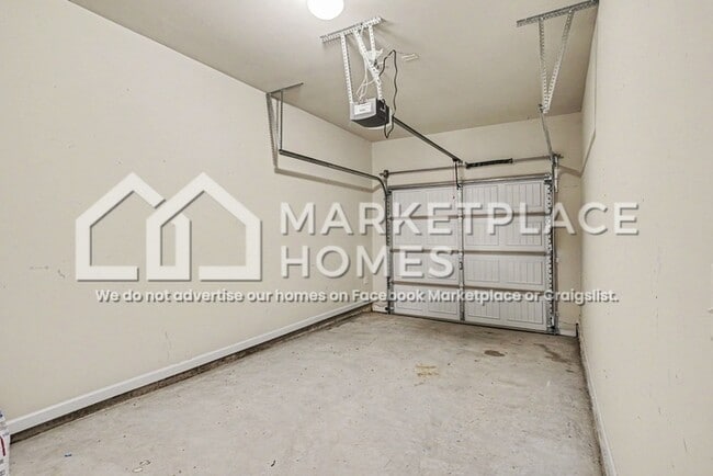 Building Photo - 6027 Oak Bend Ct
