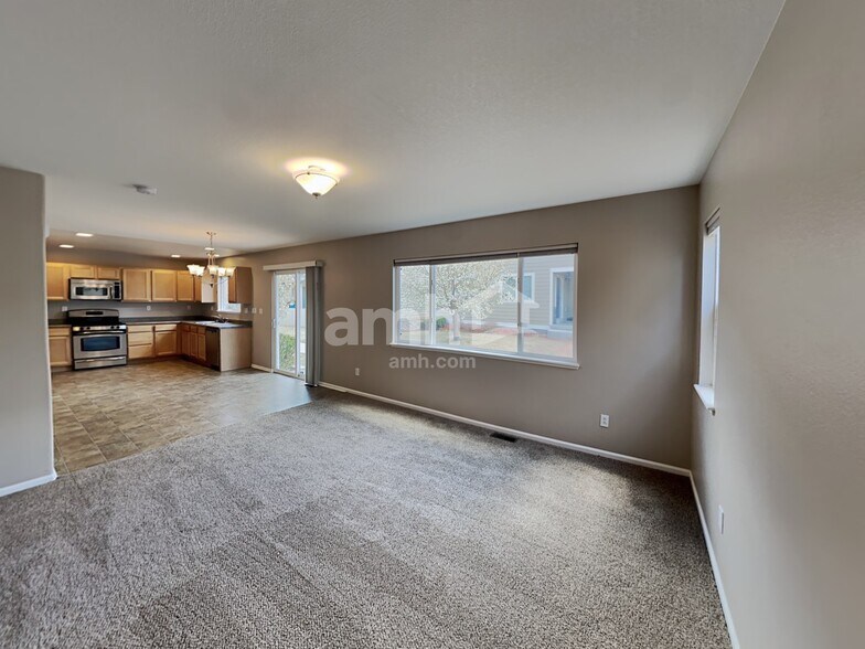 Building Photo - 11549 Black Maple Ln