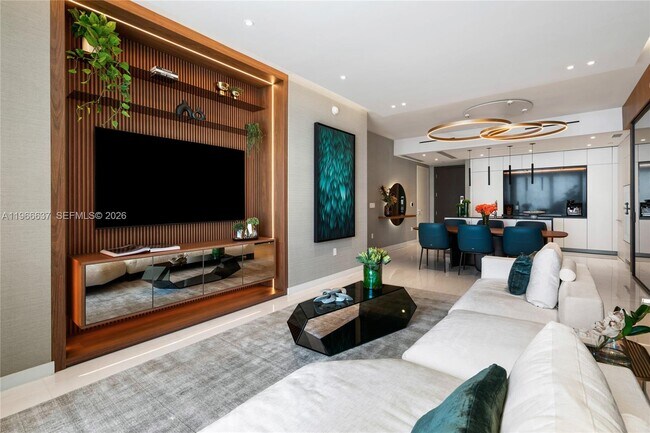 Building Photo - 300 Biscayne Blvd Way