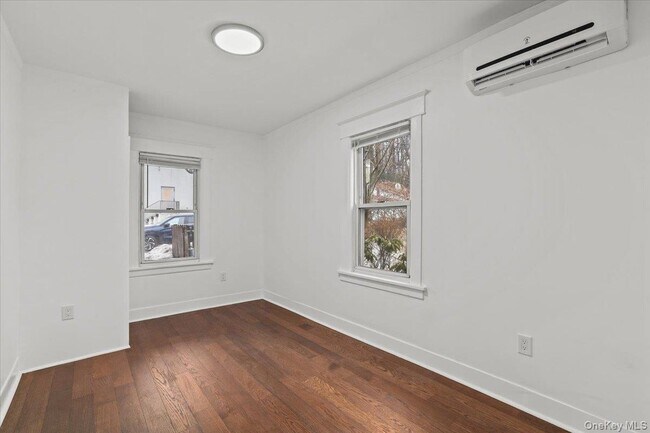 Building Photo - 7 Dunwoodie St