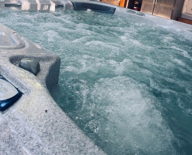 Building Photo - 759 NE 87th St