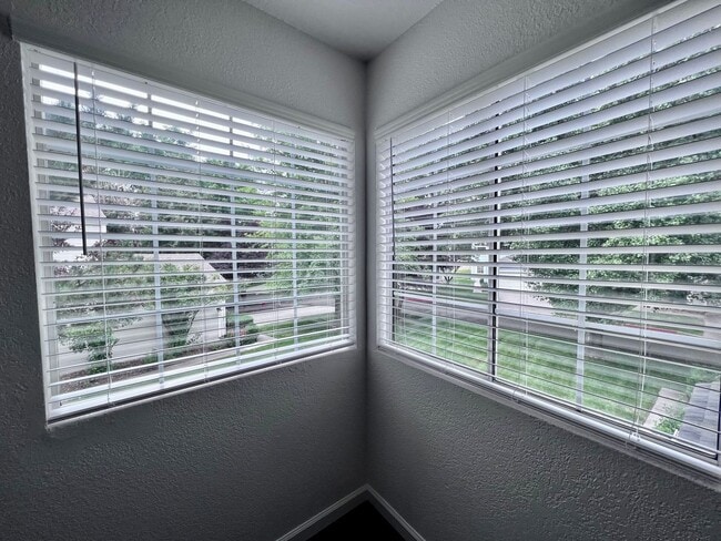 Building Photo - 7534 Whimbleton Way