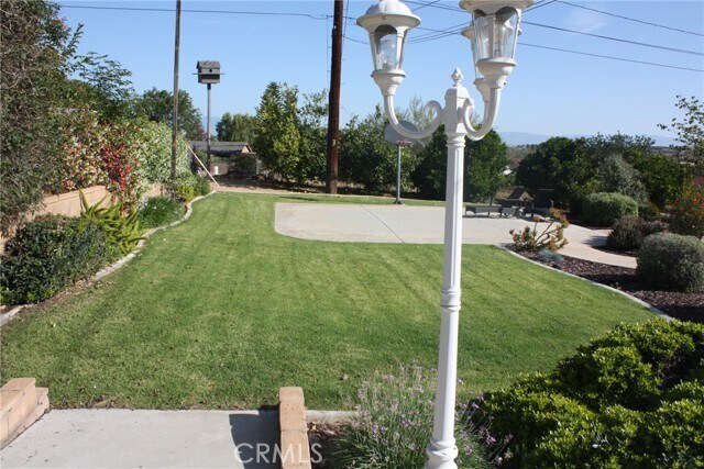 Building Photo - 16540 Wagon Wheel Dr